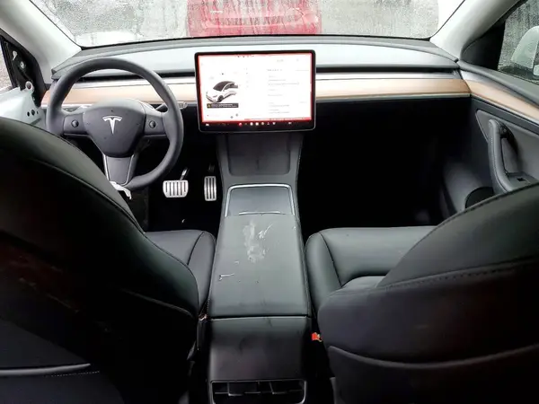 7SAYGDEF3RF089034 2024 TESLA MODEL Y - Image 8