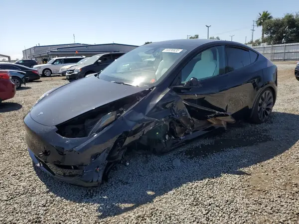 7SAYGDEF3RF104213 2024 TESLA MODEL Y - Image 1