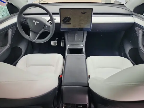 7SAYGDEF3RF157509 2024 TESLA MODEL Y - Image 8