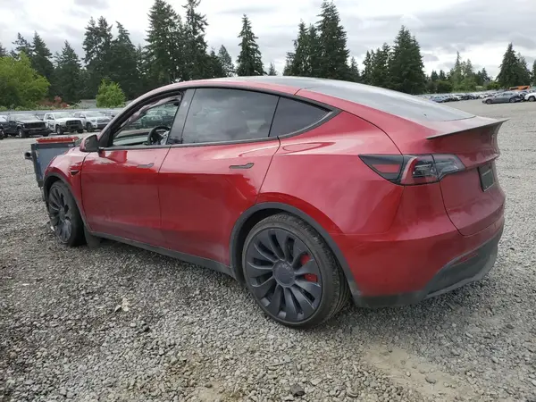 7SAYGDEF3RF193152 2024 TESLA MODEL Y - Image 2