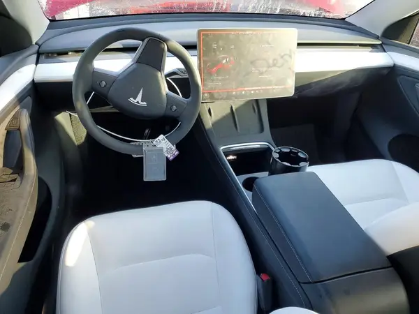 7SAYGDEF3SA338726 2025 TESLA MODEL Y - Image 8