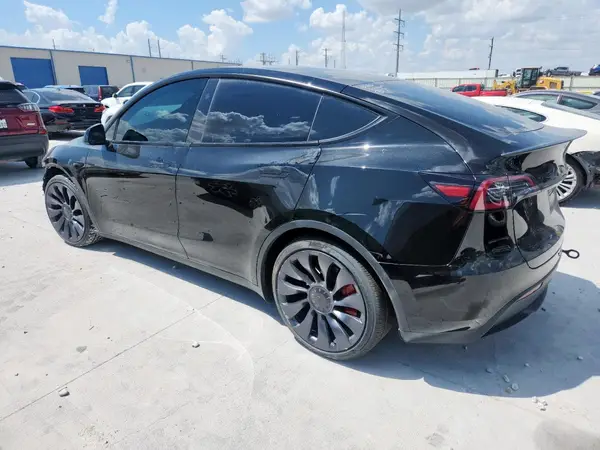 7SAYGDEF3SA341741 2025 TESLA MODEL Y - Image 2