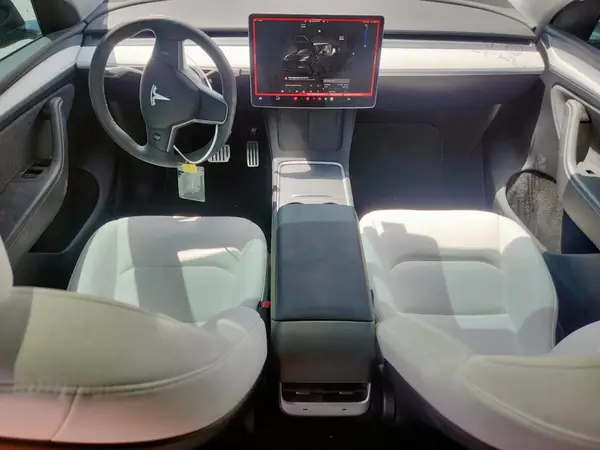 7SAYGDEF3SA341741 2025 TESLA MODEL Y - Image 8