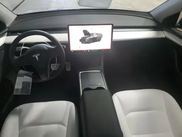 7SAYGDEF3SA345952 2025 TESLA MODEL Y - Image 8