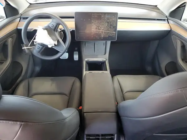 7SAYGDEF3SA369877 2025 TESLA MODEL Y - Image 8
