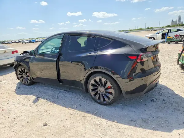 7SAYGDEF3SA377039 2025 TESLA MODEL Y - Image 2