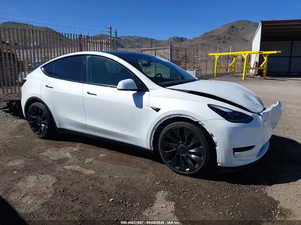 7SAYGDEF3SF218637 2025 TESLA MODEL Y - Image 1
