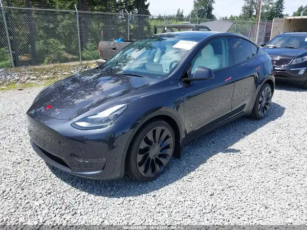 7SAYGDEF3SF254196 2025 TESLA MODEL Y - Image 2