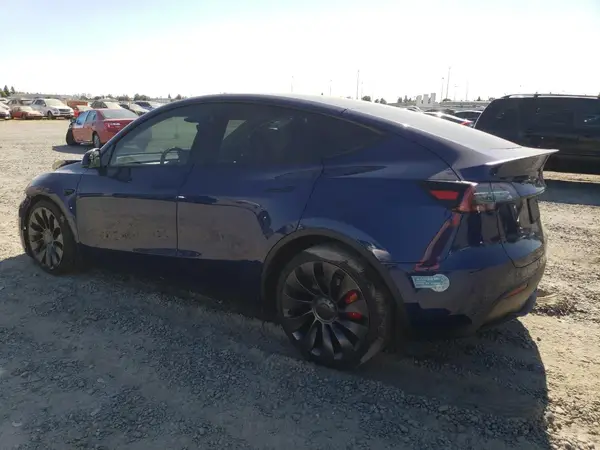 7SAYGDEF3SF260614 2025 TESLA MODEL Y - Image 2