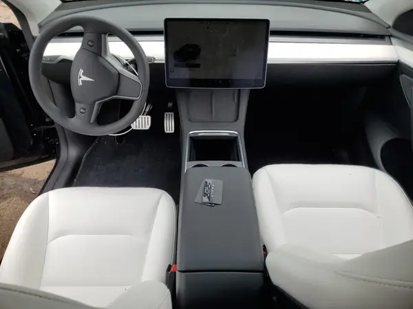 7SAYGDEF3SF306667 2025 TESLA MODEL Y - Image 8