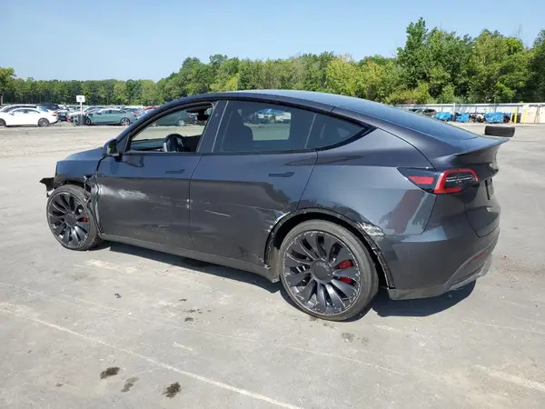 7SAYGDEF3SF310072 2025 TESLA MODEL Y - Image 2