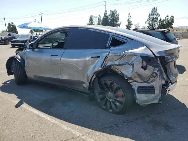 7SAYGDEF3SF312341 2025 TESLA MODEL Y - Image 2