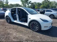 7SAYGDEF4NF309033 2022 TESLA MODEL Y