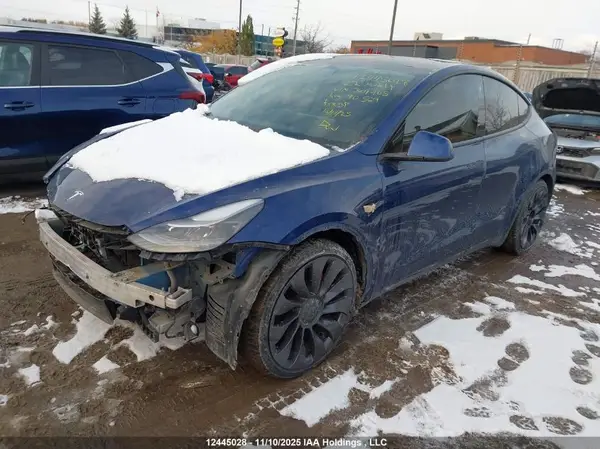 7SAYGDEF4NF309405 2022 TESLA MODEL Y - Image 2