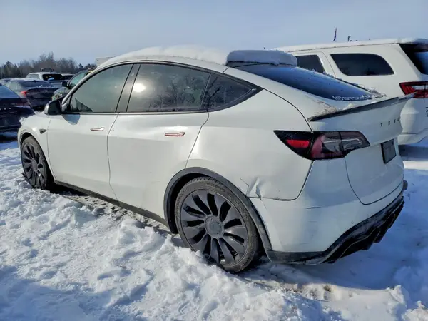 7SAYGDEF4NF318699 2022 TESLA MODEL Y - Image 2