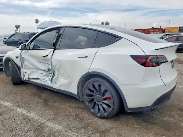 7SAYGDEF4NF345448 2022 TESLA MODEL Y - Image 2