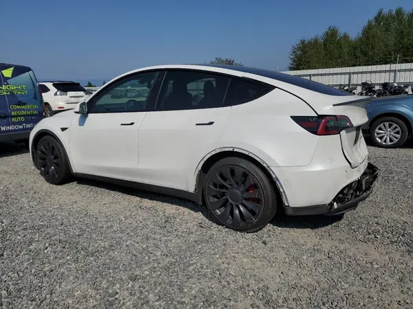 7SAYGDEF4NF345790 2022 TESLA MODEL Y - Image 2