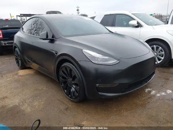 7SAYGDEF4NF350696 2022 TESLA MODEL Y - Image 1