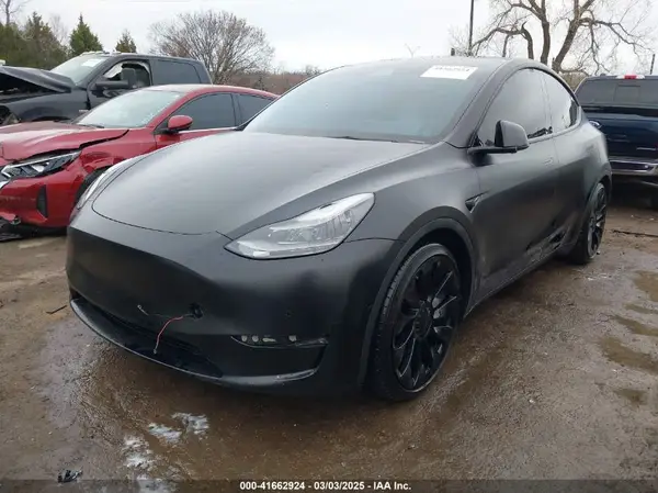 7SAYGDEF4NF350696 2022 TESLA MODEL Y - Image 2