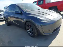 7SAYGDEF4NF375954 2022 TESLA MODEL Y
