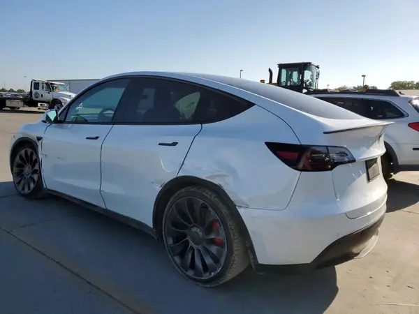 7SAYGDEF4NF381656 2022 TESLA MODEL Y - Image 2
