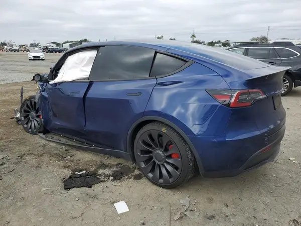 7SAYGDEF4NF394472 2022 TESLA MODEL Y - Image 2