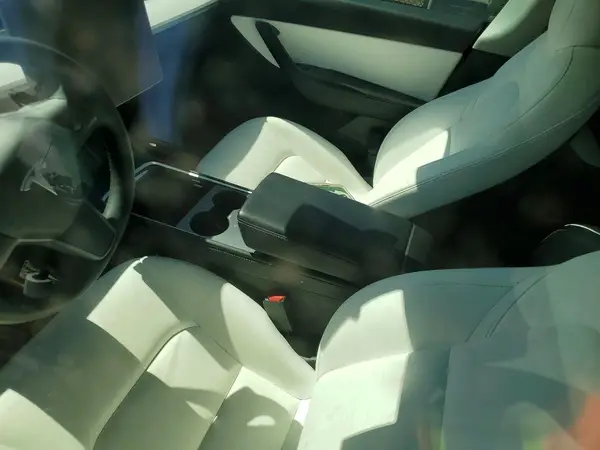 7SAYGDEF4NF405969 2022 TESLA MODEL Y - Image 8