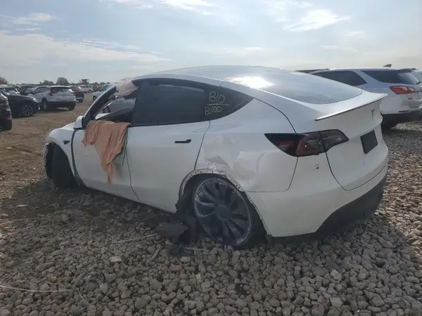 7SAYGDEF4NF407317 2022 TESLA MODEL Y - Image 2