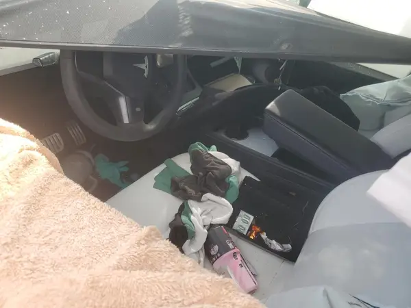 7SAYGDEF4NF407317 2022 TESLA MODEL Y - Image 8