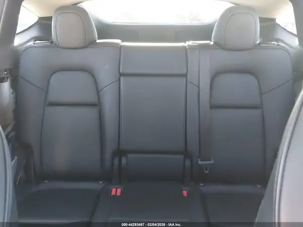 7SAYGDEF4NF409231 2022 TESLA MODEL Y - Image 8
