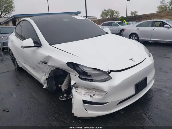 7SAYGDEF4NF411416 2022 TESLA MODEL Y - Image 1
