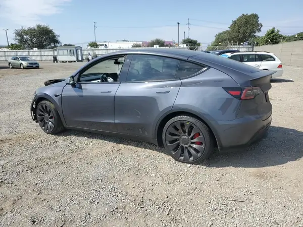 7SAYGDEF4NF447543 2022 TESLA MODEL Y - Image 2