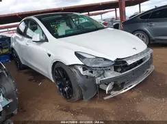 7SAYGDEF4NF449986 2022 TESLA MODEL Y