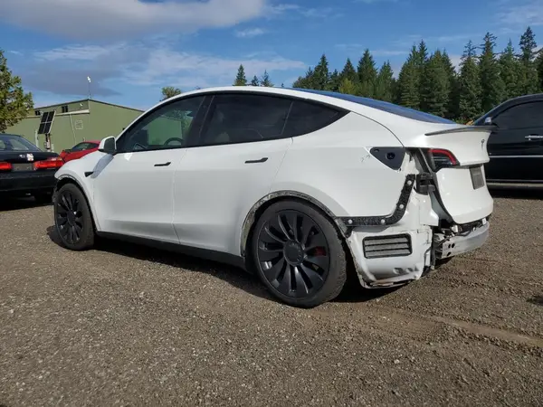 7SAYGDEF4NF460311 2022 TESLA MODEL Y - Image 2