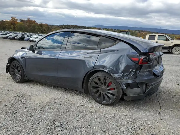 7SAYGDEF4NF461619 2022 TESLA MODEL Y - Image 2