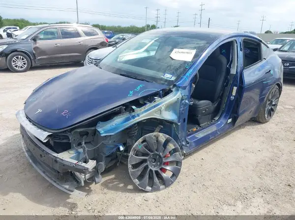 7SAYGDEF4NF461992 2022 TESLA MODEL Y - Image 2