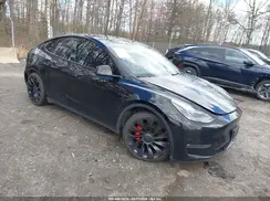 7SAYGDEF4NF465816 2022 TESLA MODEL Y