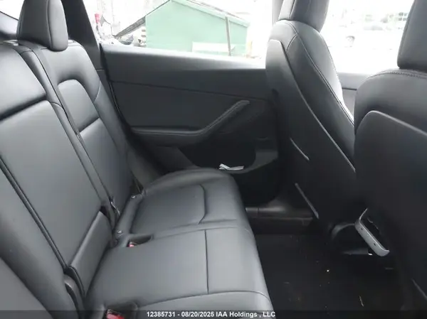 7SAYGDEF4NF466402 2022 TESLA MODEL Y - Image 8