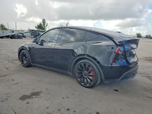7SAYGDEF4NF469042 2022 TESLA MODEL Y - Image 2