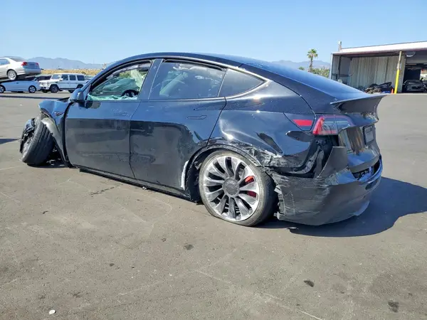 7SAYGDEF4NF490568 2022 TESLA MODEL Y - Image 2