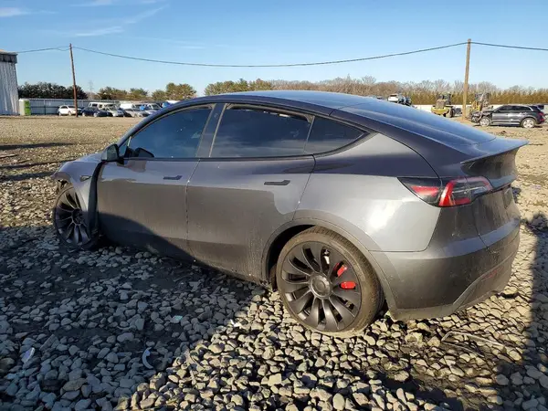 7SAYGDEF4NF494748 2022 TESLA MODEL Y - Image 2