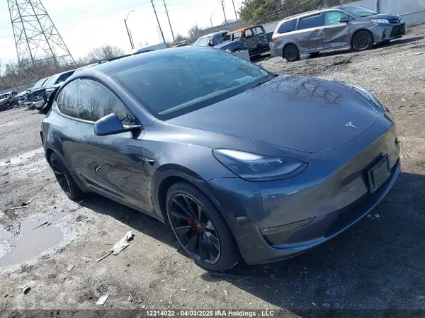 7SAYGDEF4NF505490 2022 TESLA MODEL Y - Image 1