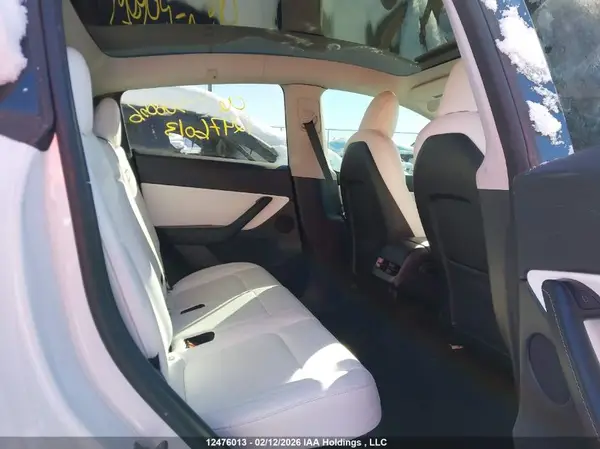 7SAYGDEF4NF506056 2022 TESLA MODEL Y - Image 8