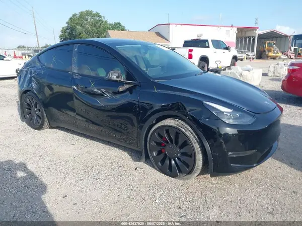 7SAYGDEF4NF515596 2022 TESLA MODEL Y - Image 1