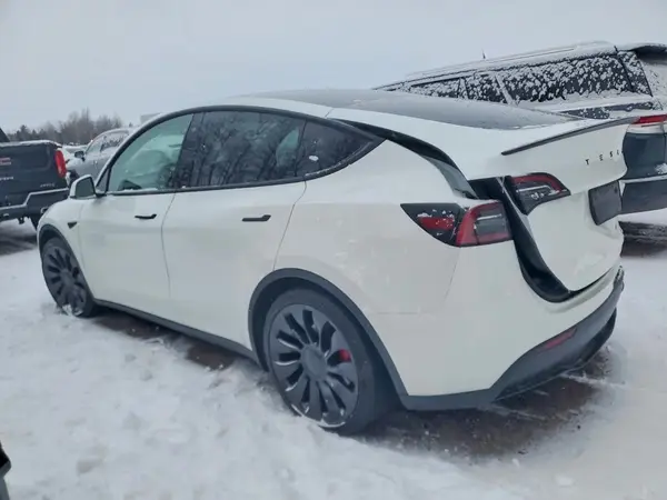 7SAYGDEF4NF515601 2022 TESLA MODEL Y - Image 2