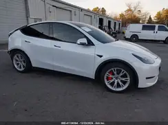 7SAYGDEF4NF517509 2022 TESLA MODEL Y
