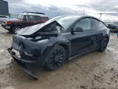 7SAYGDEF4NF518210 2022 TESLA MODEL Y