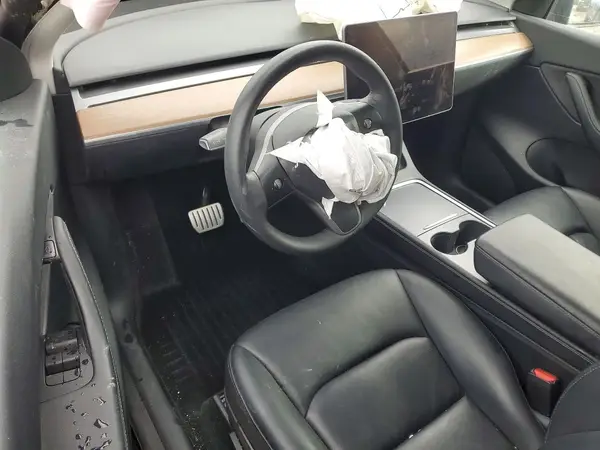 7SAYGDEF4NF518210 2022 TESLA MODEL Y - Image 8