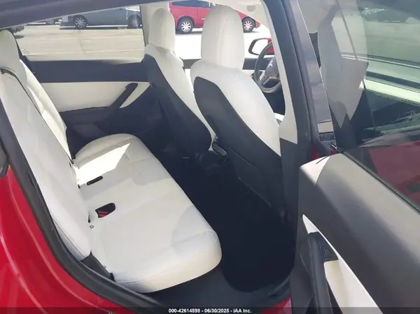 7SAYGDEF4NF518918 2022 TESLA MODEL Y - Image 8