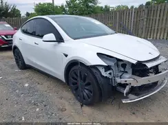 7SAYGDEF4NF521561 2022 TESLA MODEL Y